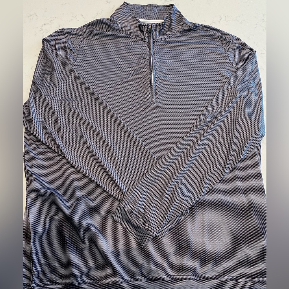 Like new Johnnie-O grey 1/4 zip